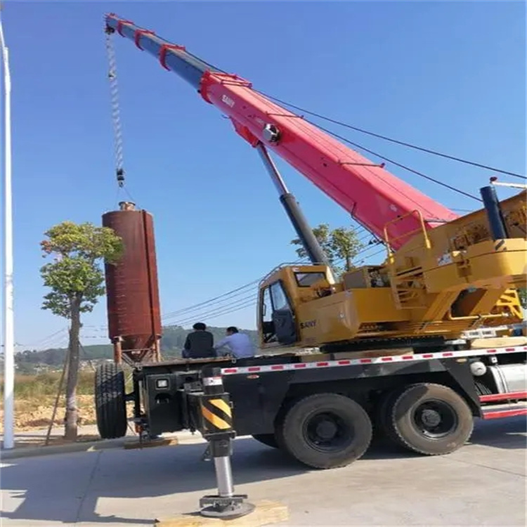 金堂专业吊车租赁多少钱