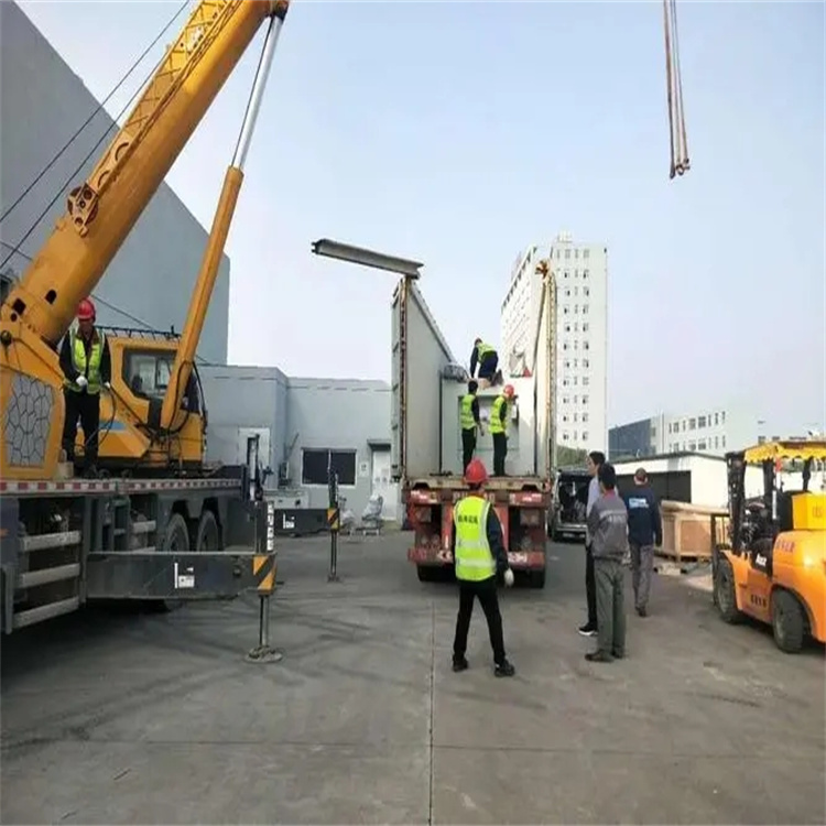 金堂如何找到附近的吊车救援服务